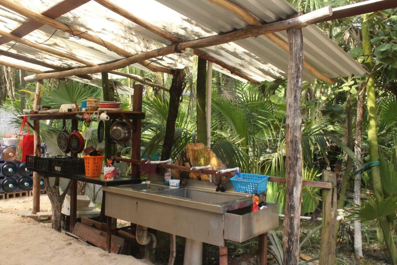 Chavez Eco Beach Camping And Cabanas Tulum Bagian luar foto